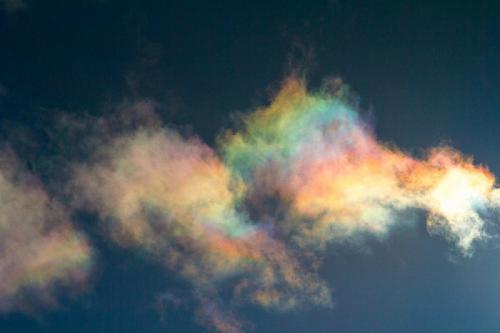 梦见彩色的云